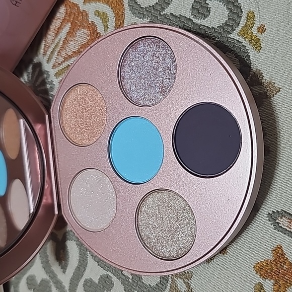 MAC Eye love surprises Palettes Shadow x 6 regal rose splash BNIB - Picture 3 of 5